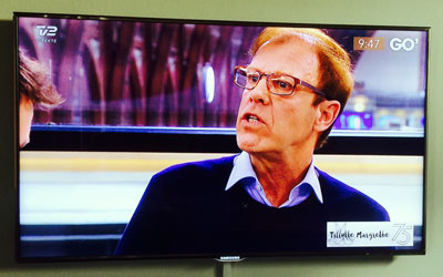 jan-som-dronning_tv2_16april4.jpg